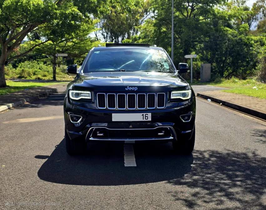 Jeep Grand Cherokee - 1941 Edition 2016 - 0 - SUV Cars  on Aster Vender
