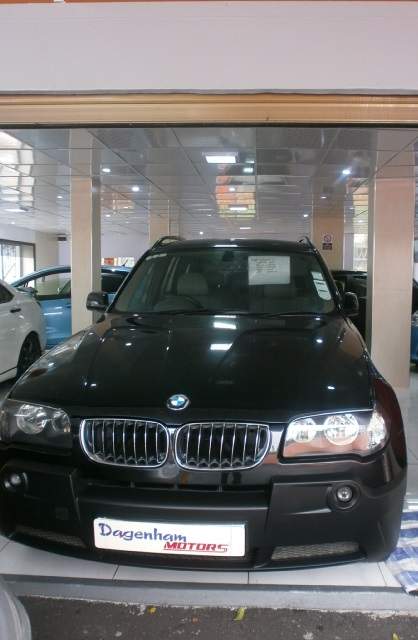 BMW X 3 on Aster Vender