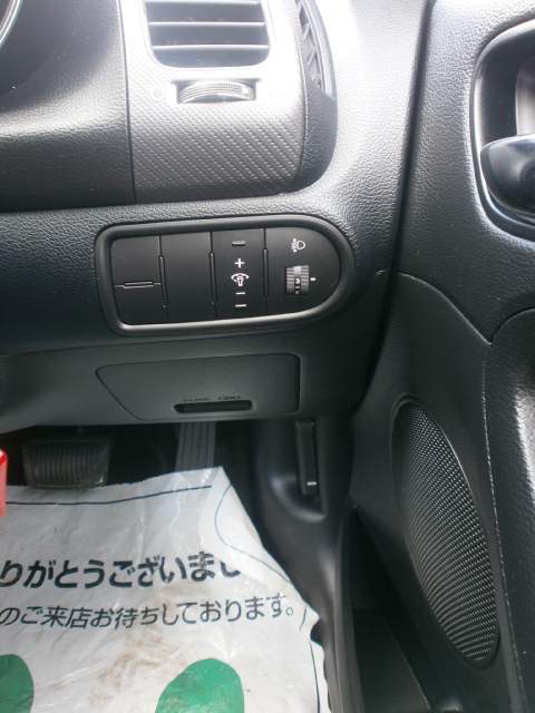 kia cerato forte K 3 - 8 - Family Cars  on Aster Vender