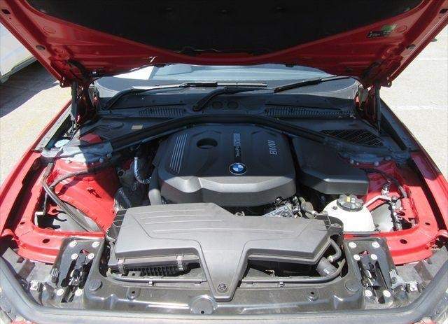 BMW 1 Series  DBA-1R15 (2017) - 2 - Sport Cars  on Aster Vender