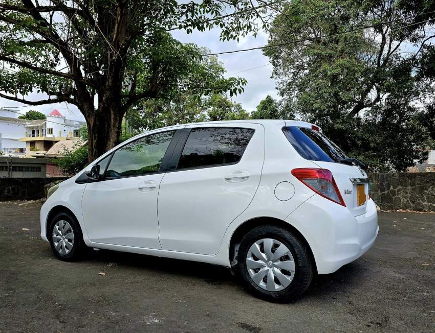 Toyota Vitz  2013 - 4 - Compact cars  on Aster Vender