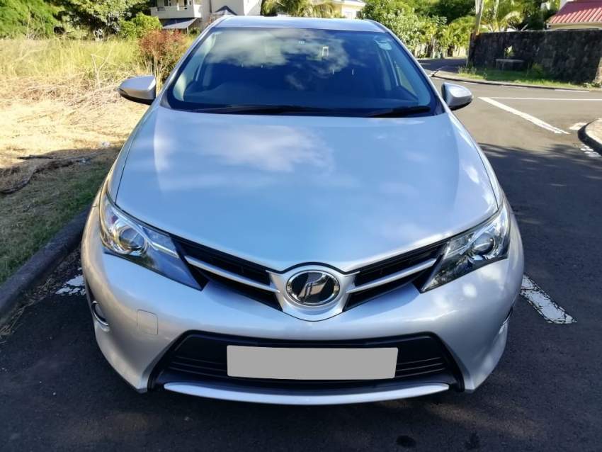 2012 Toyota Auris 1.6 Hatchback on Aster Vender
