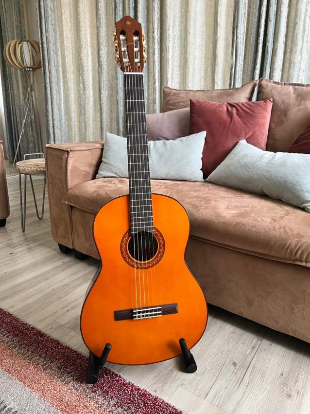 C70 YAMAHA CLASSIC GUITAR - 0 - Other guitars  on Aster Vender