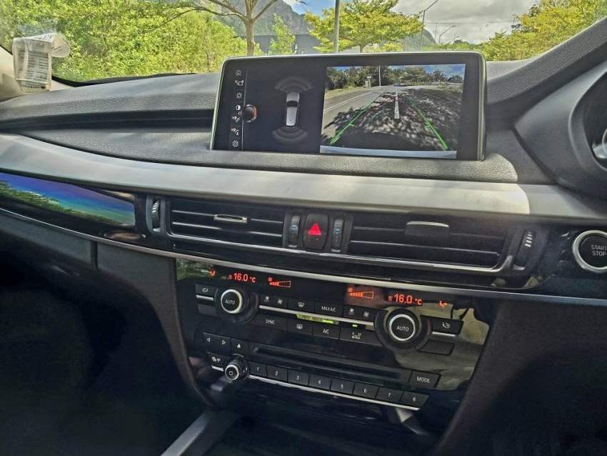 BMW X5 X-DRIVE 40E.  Year: 2017 - 9 - SUV Cars  on Aster Vender