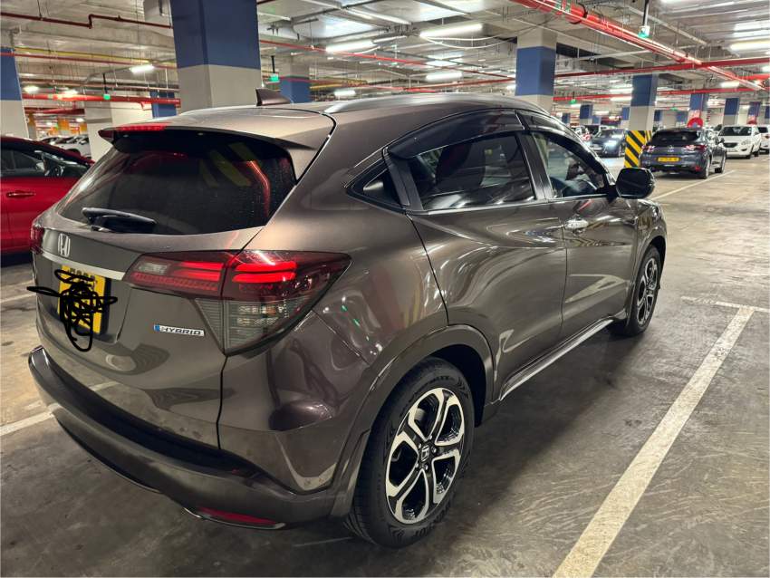 Honda Vezel 2019 - 1 - SUV Cars  on Aster Vender