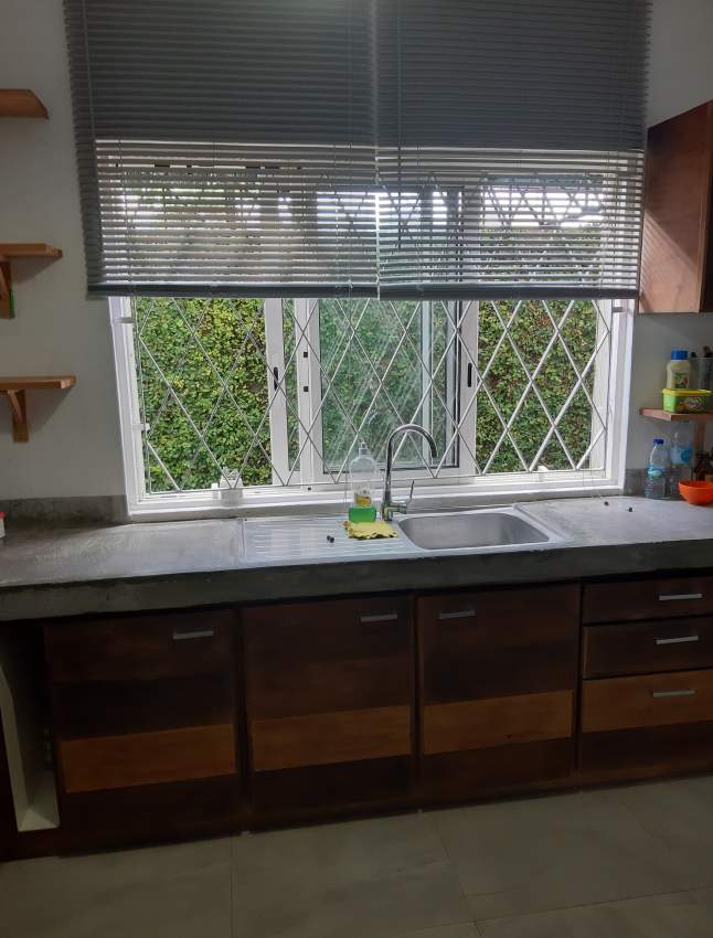 GROUND FLOOR APPARTMENT WITH PRIVATE COVERED PARKING CUREPIPE CENTER on Aster Vender