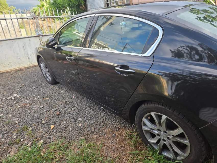 Peugeot 508 (2012) - 3 - Family Cars  on Aster Vender