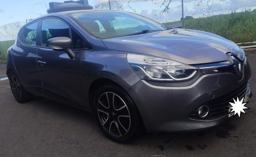 RENAULT CLIO - 1 - Compact cars  on Aster Vender