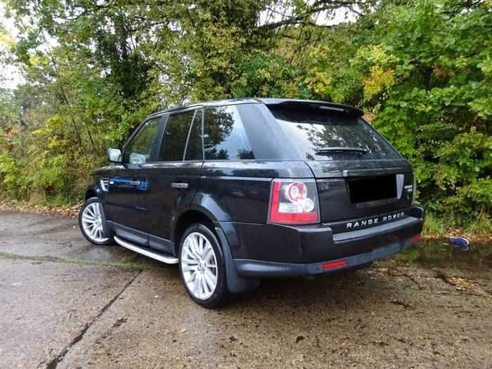 2009 Land Rover Range Rover Sport - 3 - SUV Cars  on Aster Vender