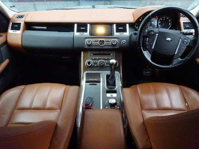 2009 Land Rover Range Rover Sport - 5 - SUV Cars  on Aster Vender