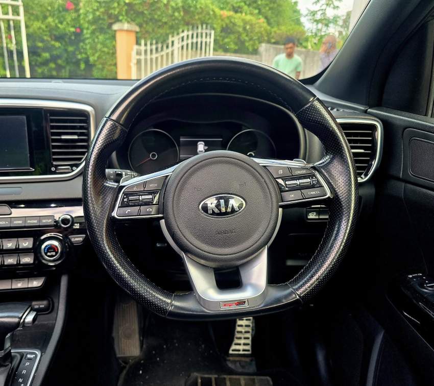 KIA Sportage GT-Line 2019 - 8 - SUV Cars  on Aster Vender