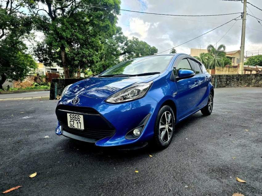 Toyota Aqua 2017 - 1 - Family Cars  on Aster Vender
