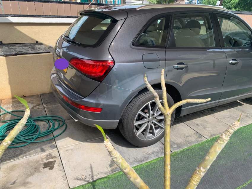 Audi Q5 Quattro 2.0 Silver Grey for Sale ! - 4 - SUV Cars  on Aster Vender