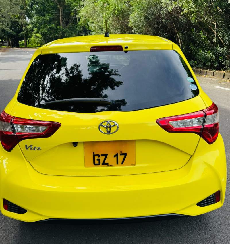 2017 TOYOTA VITZ - 3 - Compact cars  on Aster Vender