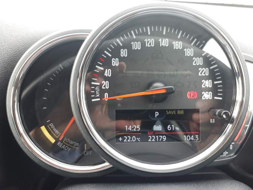 2018 Mini Cooper Countryman ALL4 Hybrid - 9 - Family Cars  on Aster Vender