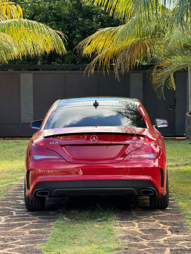 2013 Mercedes-Benz CLA 180 AMG - 3 - Luxury Cars  on Aster Vender