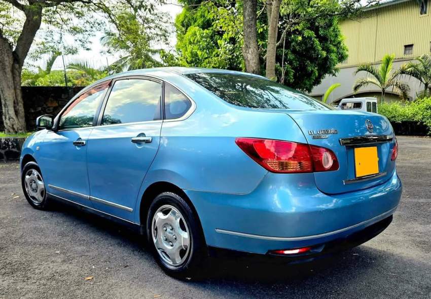 Nissan Bluebird Sylphy 2008 - 3 - Family Cars  on Aster Vender