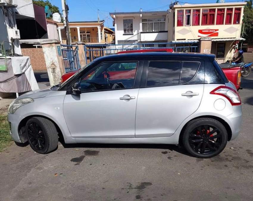 For Sale: Suzuki Swift 2014 - 2 - Compact cars  on Aster Vender