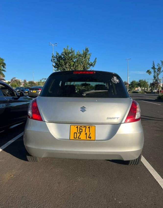 For Sale: Suzuki Swift 2014 - 3 - Compact cars  on Aster Vender