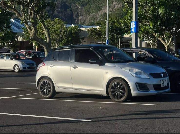 For Sale: Suzuki Swift 2014 - 1 - Compact cars  on Aster Vender
