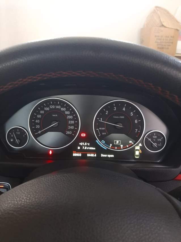 2018 BMW F30 318i Sport Line - 5 - Luxury Cars  on Aster Vender