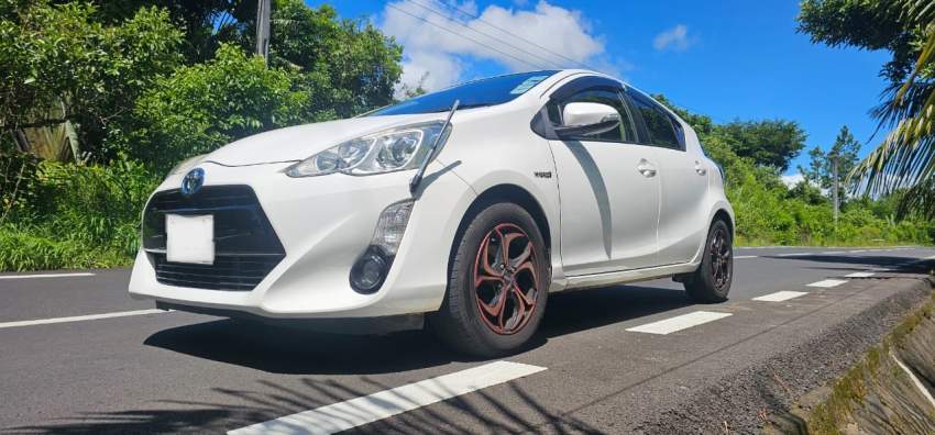 For Sale: Toyota Aqua 2016 Hybrid - 1 - Family Cars  on Aster Vender