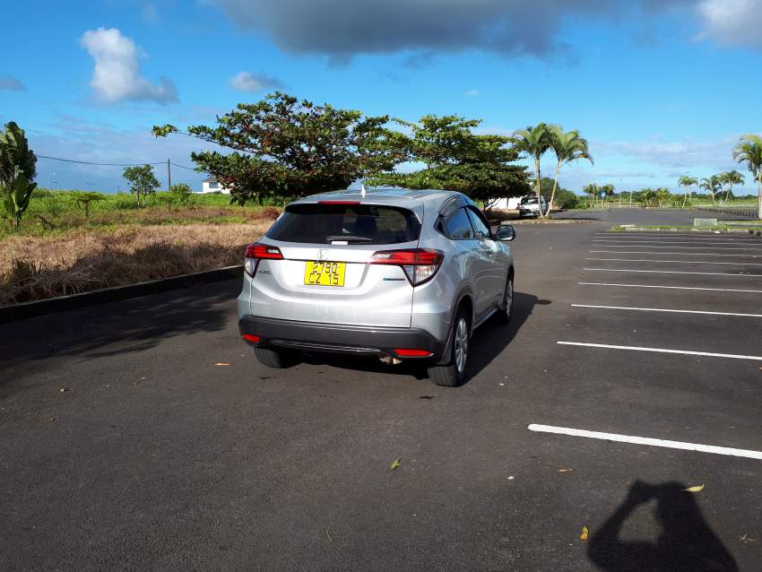 Honda Vezel - 5 - SUV Cars  on Aster Vender