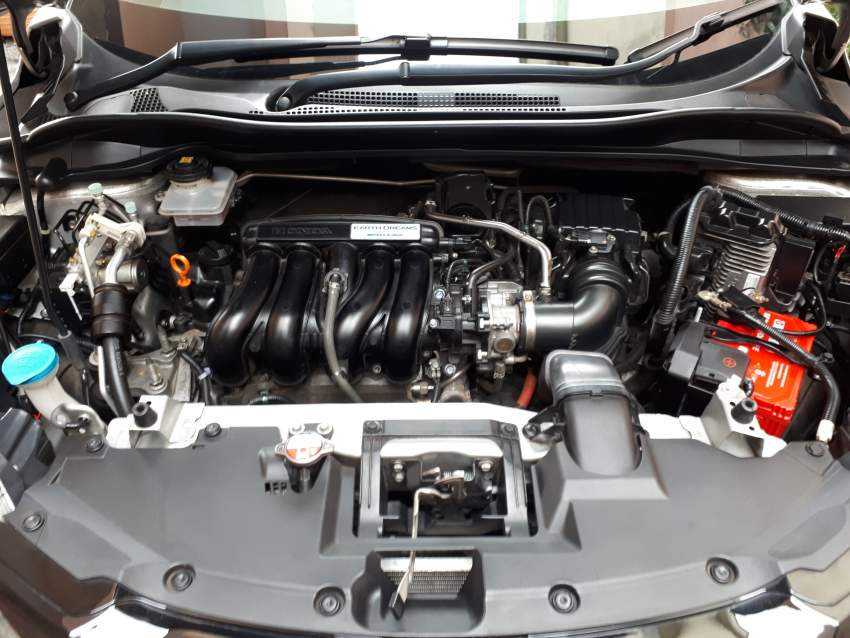 Honda Vezel - 4 - SUV Cars  on Aster Vender