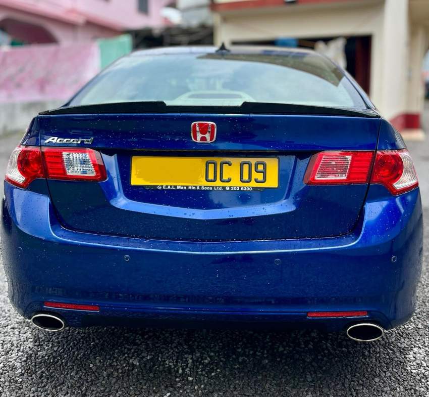 Honda Accord 2009 - 1 - Luxury Cars  on Aster Vender