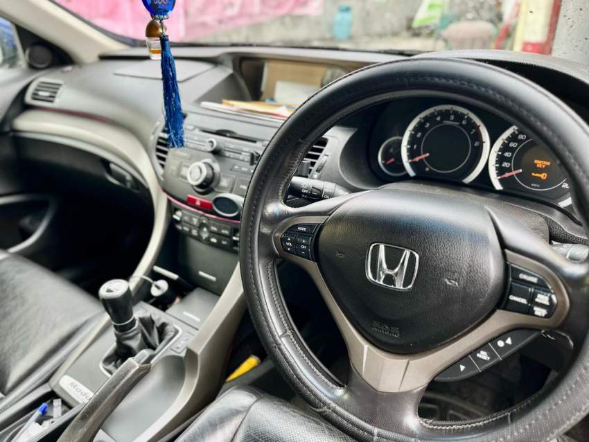 Honda Accord 2009 - 4 - Luxury Cars  on Aster Vender