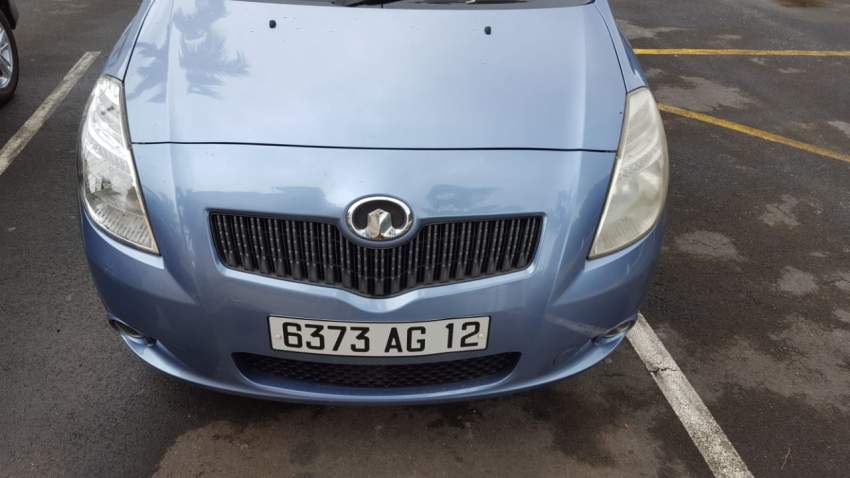 GWM - Florid (Year:2012) (88,000km) - 1 - Compact cars  on Aster Vender