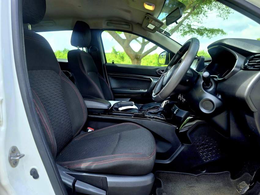 Renault Kiger 2023 - 7 - Compact cars  on Aster Vender