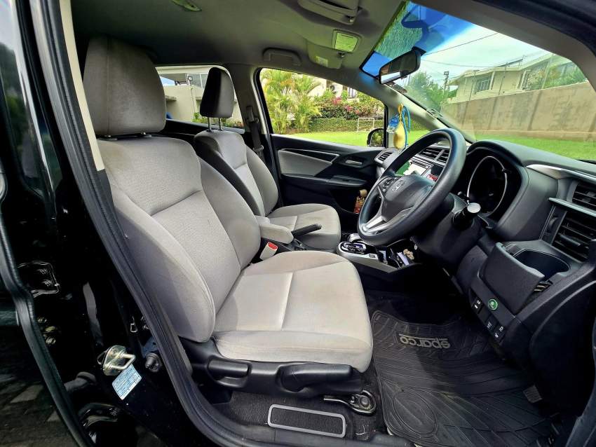 Honda Fit Hybrid Japan 2017 - 7 - Family Cars  on Aster Vender