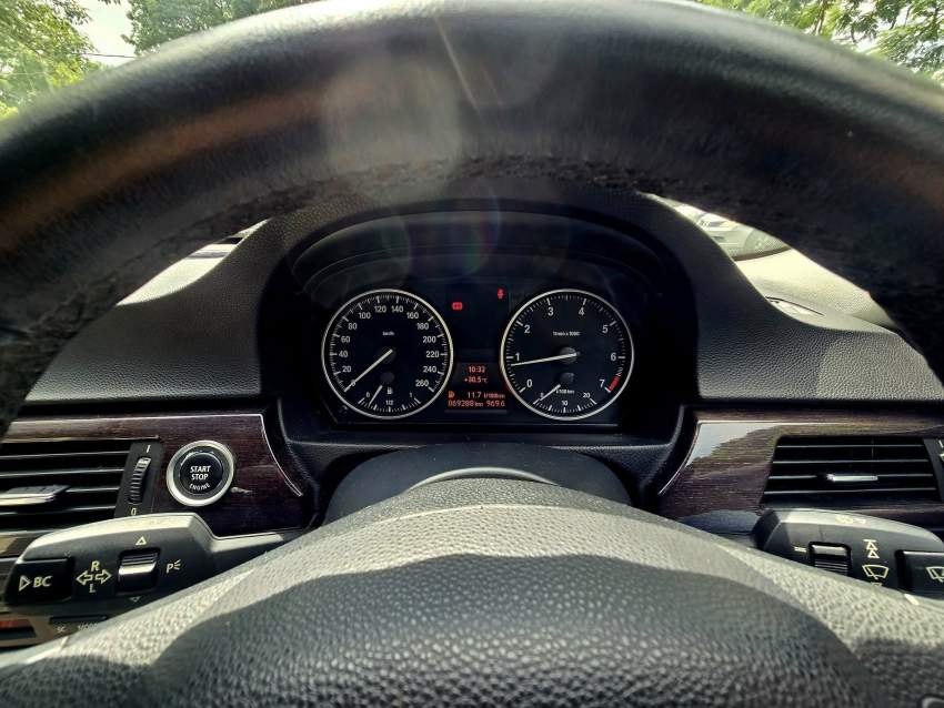 BMW E90  316i  2011 - 8 - Luxury Cars  on Aster Vender