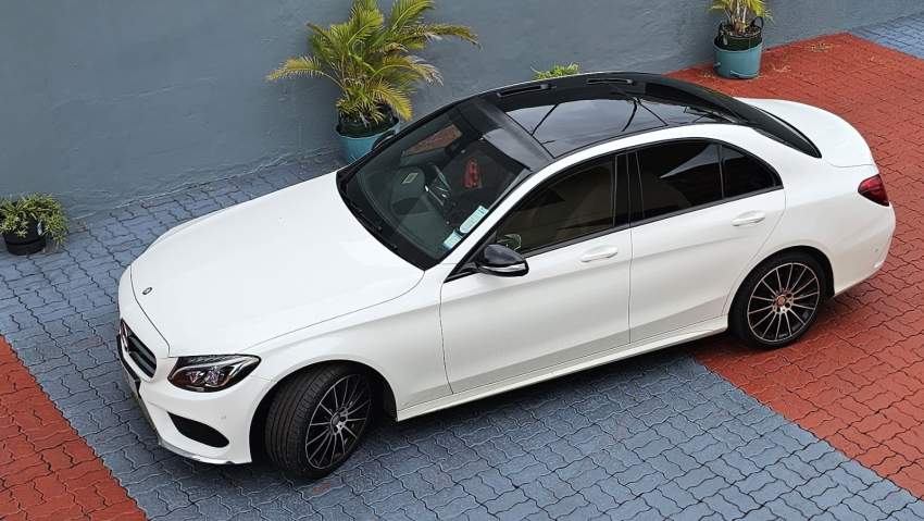 Mercedes-Benz C 180 AMG (2015) - 1 - Luxury Cars  on Aster Vender