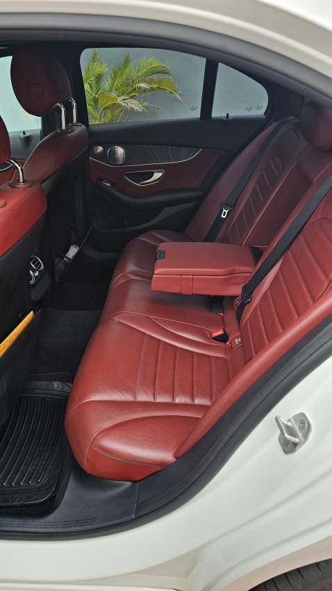 Mercedes-Benz C 180 AMG (2015) - 4 - Luxury Cars  on Aster Vender