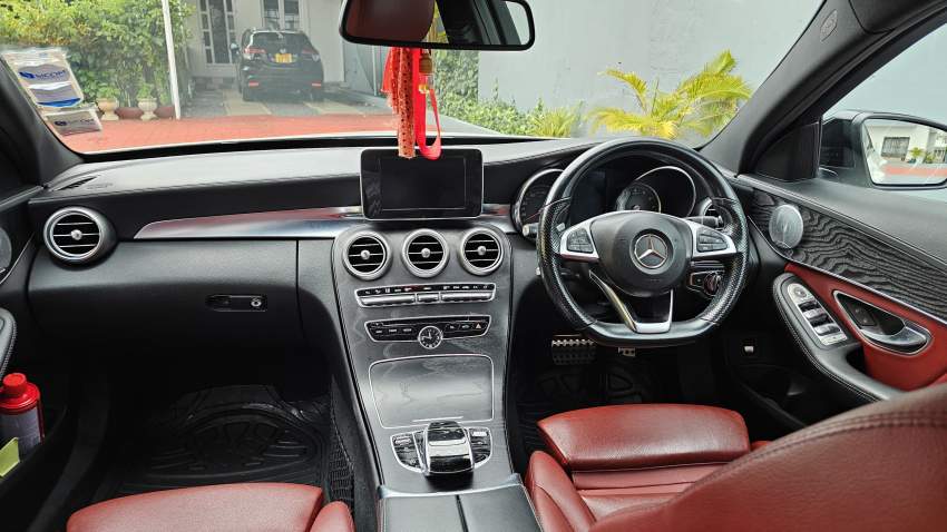 Mercedes-Benz C 180 AMG (2015) - 6 - Luxury Cars  on Aster Vender