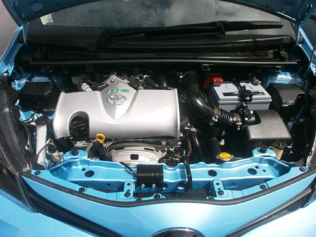 Toyota Vitz  - 5 - Family Cars  on Aster Vender