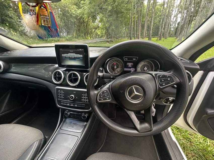 For Sale: 2016 Mercedes-Benz CLA 200 - 6 - Luxury Cars  on Aster Vender