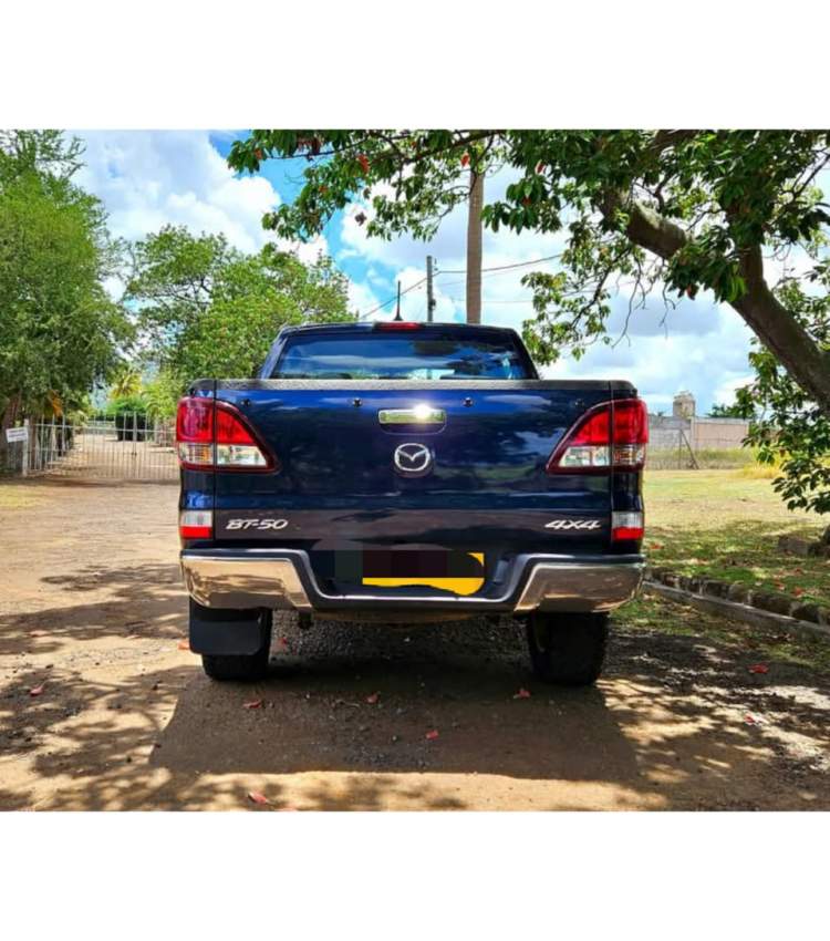 2018 Mazda BT-50 4x4 - 2 - Pickup trucks (4x4 & 4x2)  on Aster Vender