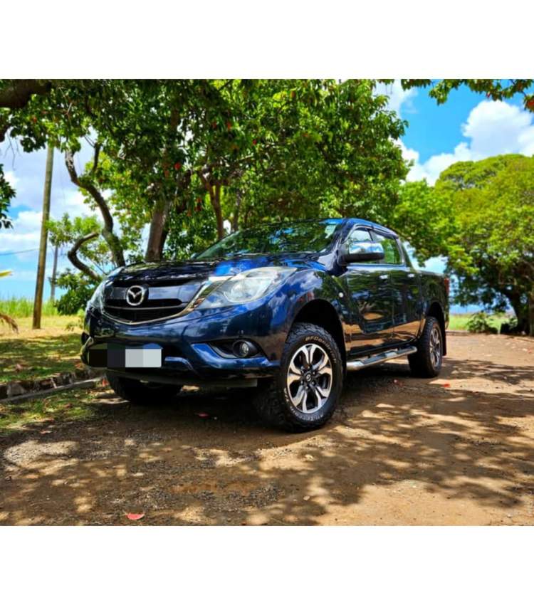 2018 Mazda BT-50 4x4 - 1 - Pickup trucks (4x4 & 4x2)  on Aster Vender