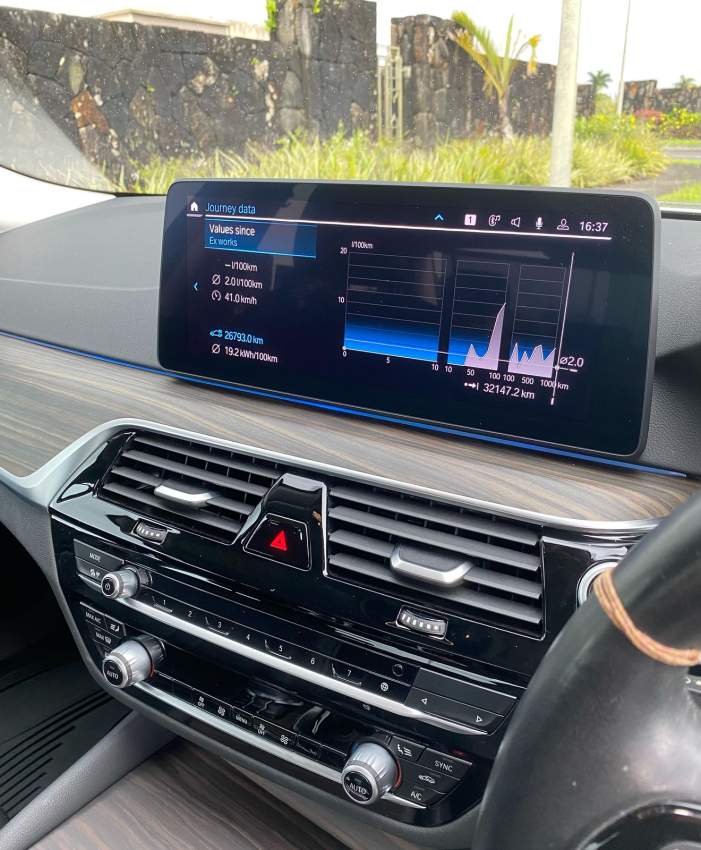 BMW 530E - 3 - Luxury Cars  on Aster Vender