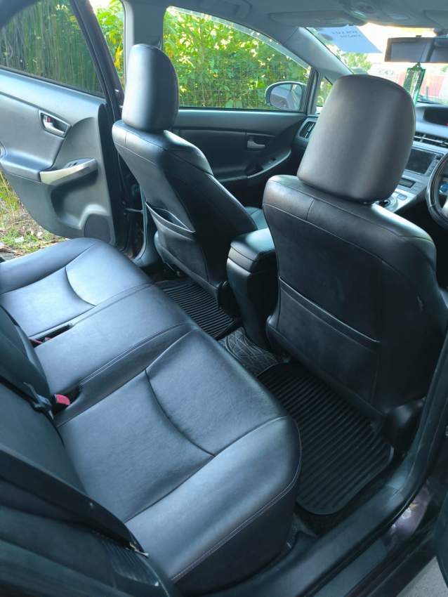 Toyota Prius 2014 - 1 - Family Cars  on Aster Vender