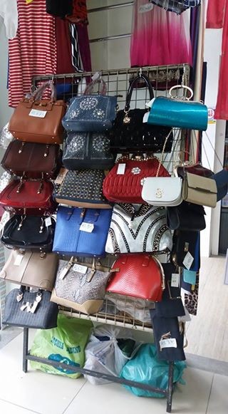 Handbags for all occasions. Port Louis. Call or visit for price! - 6 - Bags  on Aster Vender