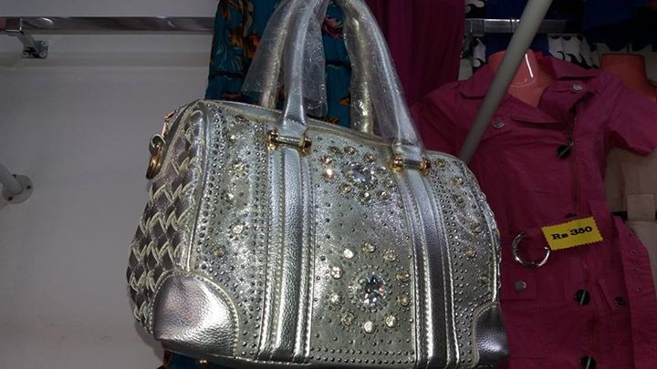 Handbags for all occasions. Port Louis. Call or visit for price! - 2 - Bags  on Aster Vender