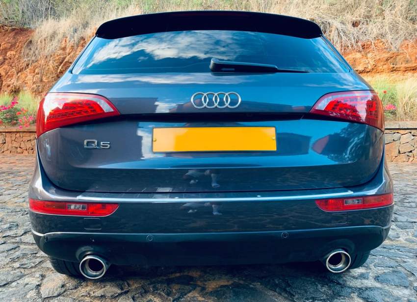 Audi Q5 Quattro 2.0 TFSI –  2012 - 3 - SUV Cars  on Aster Vender
