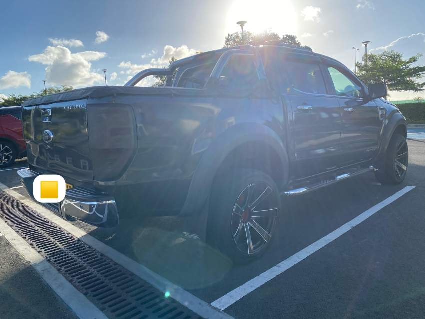 FOR SALE: 2012 Ford Ranger Limited - 3 - Pickup trucks (4x4 & 4x2)  on Aster Vender