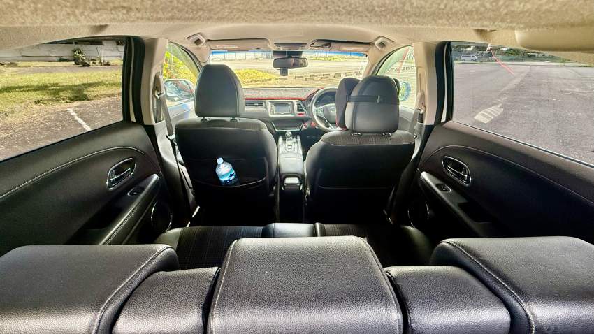 2014 HONDA VEZEL Z PACKAGE HYBRID - 6 - SUV Cars  on Aster Vender