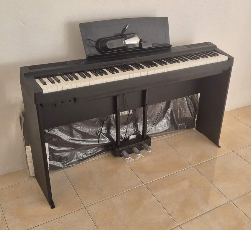 Digital Piano for Sale - 2 - Piano  on Aster Vender