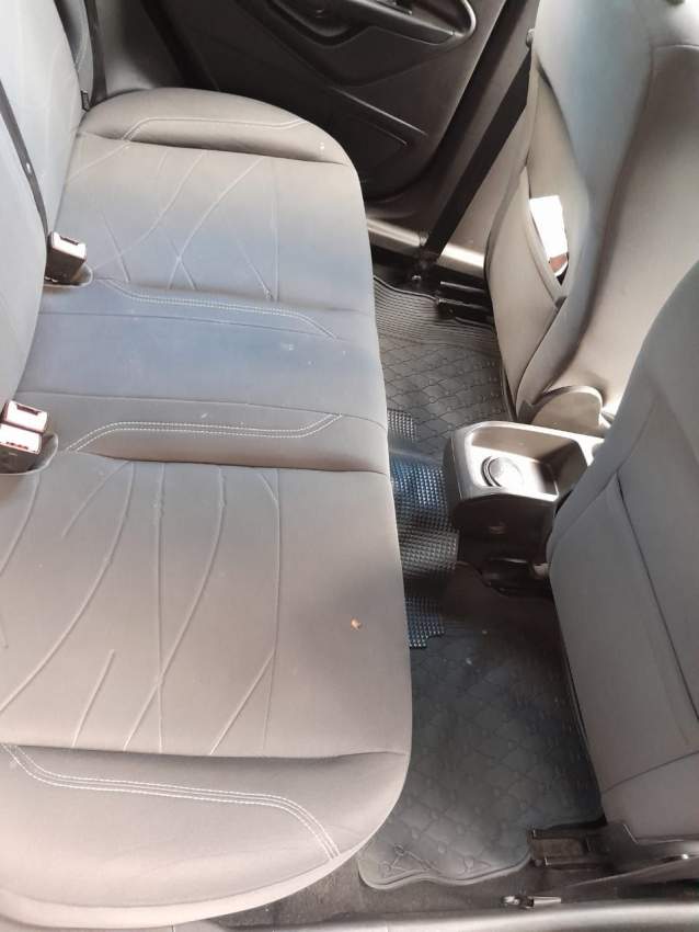 FOR SALE: 2013 FORD FIESTA - 5 - Family Cars  on Aster Vender